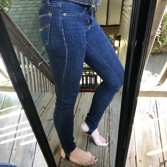 skinny jeans with stirrups